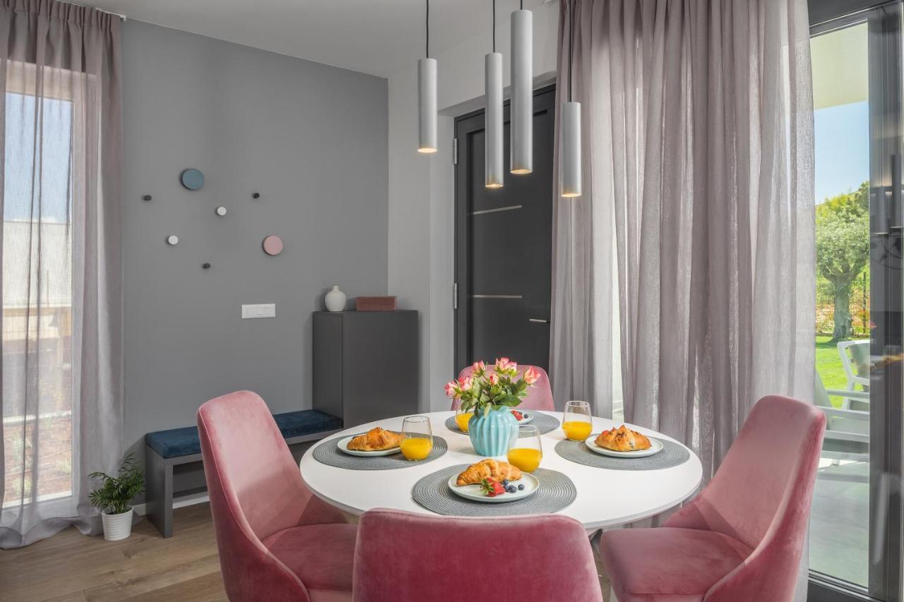 Apartment Nina & Mauro Porec Exterior photo